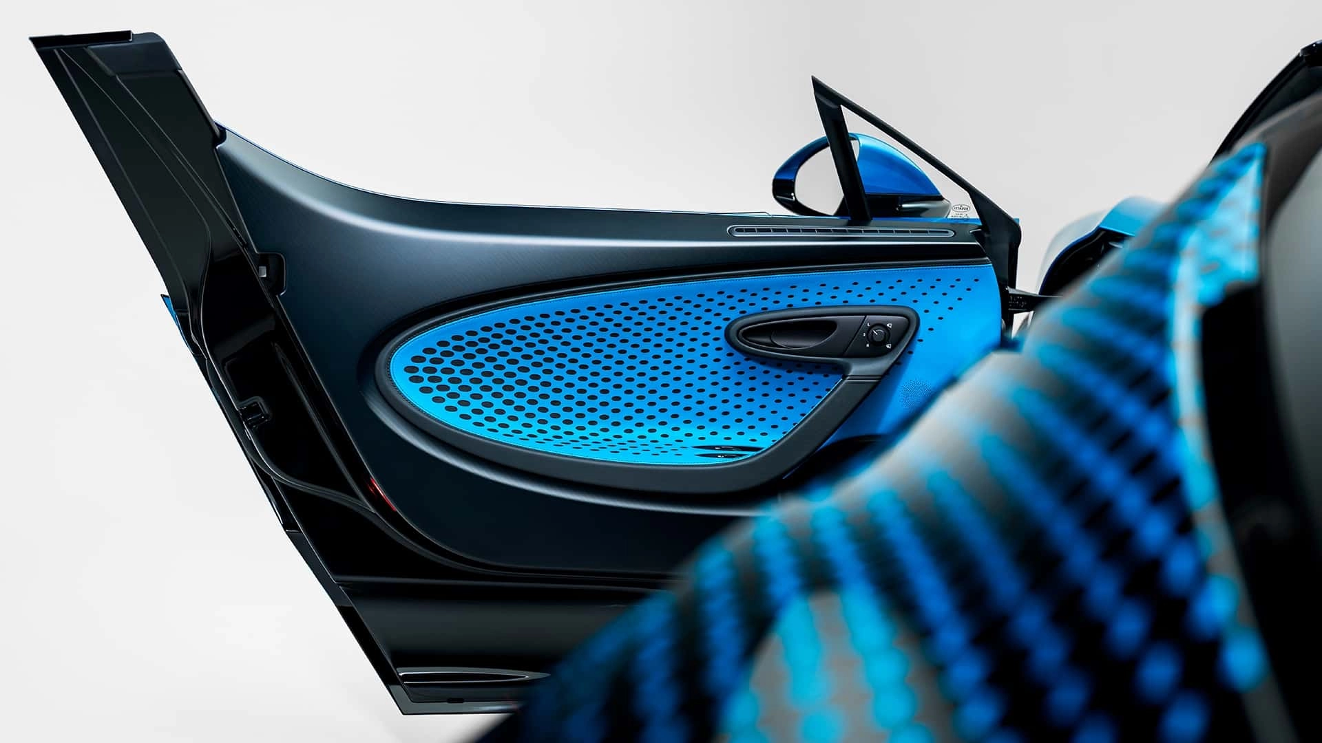 Bugatti w16 mistral fly bug 2026 (6)